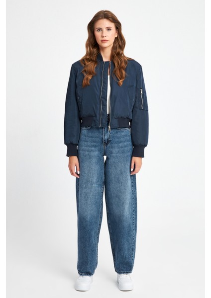 Kadın Lacivert Oversize Crop Bomber Mont