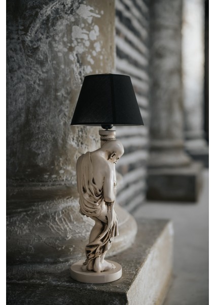 Dekoraif Insan Figürlü Abajur Biblo