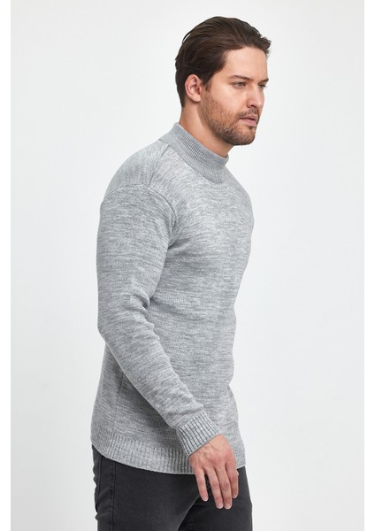Erkek Gri Regular Fit Yarım Balıkçı Yaka Dokulu Desenli Triko Kazak RF0446