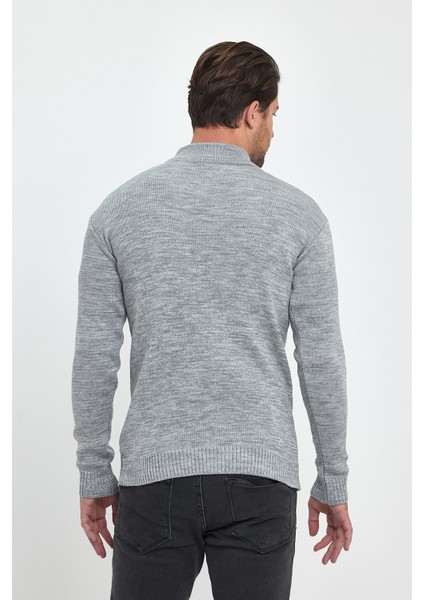 Erkek Gri Regular Fit Yarım Balıkçı Yaka Dokulu Desenli Triko Kazak RF0446