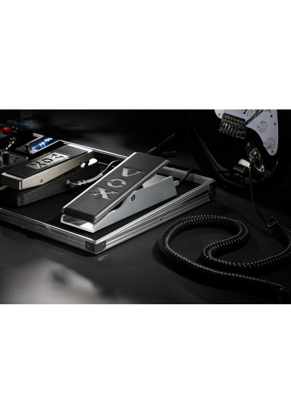 V860 Volume Pedal indirimleri
