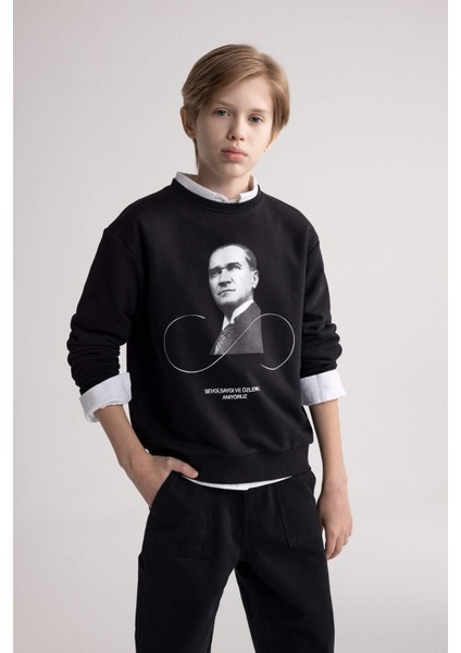Erkek Çocuk Bisiklet Yaka Atatürk Baskılı Sweatshirt D8201A824WN fiyatları