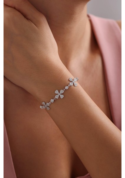 925 Ayar Gümüş Rodyum Kaplama Sıralı 3'lü Yonca Bileklik fiyatları