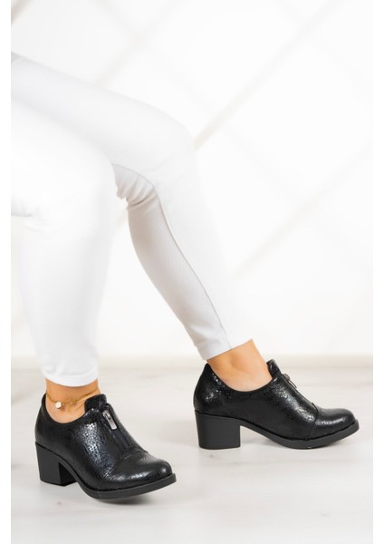 Brittany Siyah Yılan Hakiki Deri Günlük Topuklu Ayakkabı fiyatları