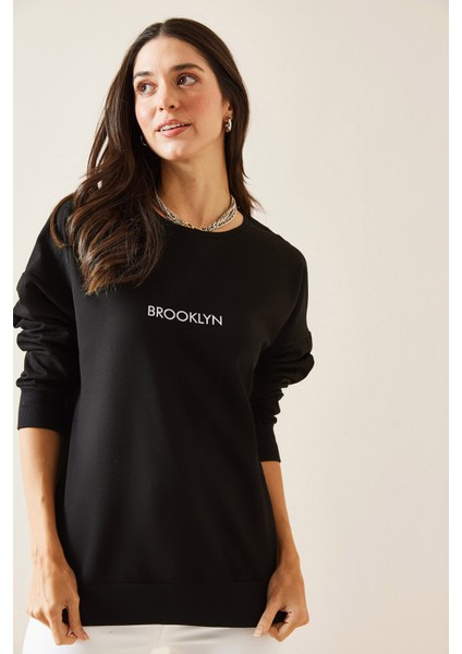 Siyah Brooklyn Basklı Sweatshirt 5KXK8-49027-02
