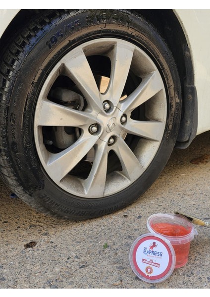 Lastik Parlatıcı Jel 500 ml Fırça Hediyeli Oto Lastik Parlatıcı 500ML modelleri