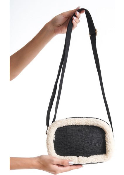 Shoes Kadın Siyah Kürklü Peluş Small Asklı Fermuarlı Kol ve Omuz Çantası modelleri