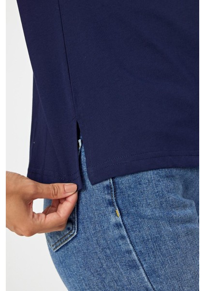 Bisiklet Yaka Baskılı Yırtmaçlı T-Shirt (B24-00212)