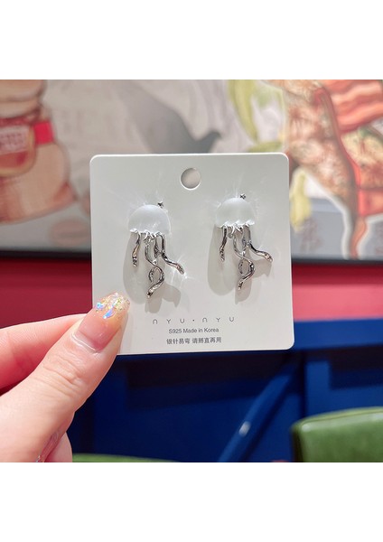 Gümüş Iğne Seti Kedi Gözü Küpeler, Üst Düzey, Modaya Uygun ve Çok Yönlü, Hafif Lüks Küpeler, Sade ve Zarif Zirkon Küpeler (Yurt Dışından)