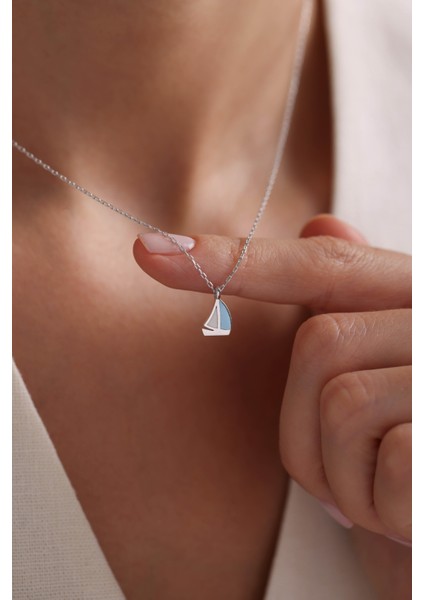 925 Ayar Gümüş Rodyum Kaplama Minimal Yelken Kolye