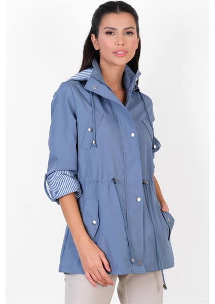 Goudot Kapüşonlu Mevsimlik Parka – Beli Büzgülü, Çıtçıt Detaylı İNDİGO indirimleri