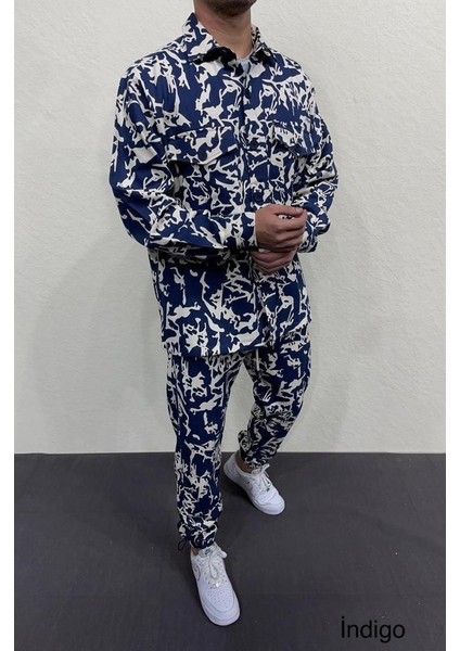 Ultramarine-White Suit