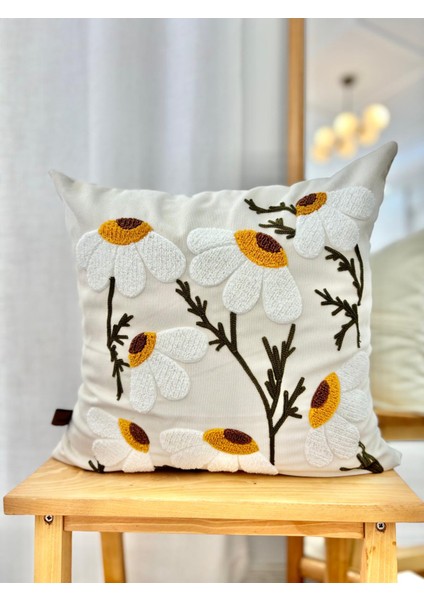 Papatya Desenli Punch (Panç) Nakışlı Özel Tasarım Dekoratif Kırlent Kılıfı 43X43 cm indirimleri