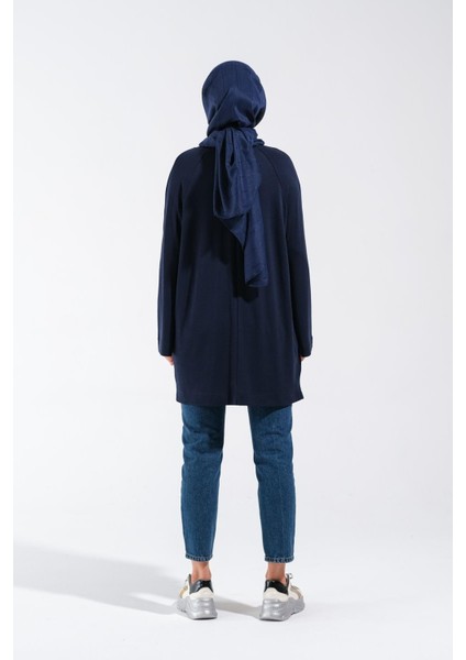 2255_REGLAN Kollu Minimal Baskılı Basic Oversize Rahat Kalıp Tesettür Tunik