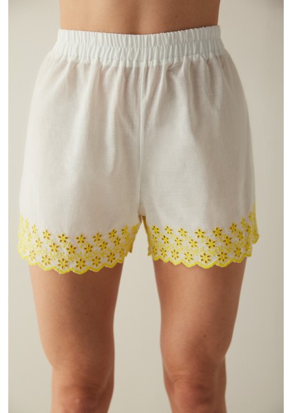 Papatya Desenli Ekru Şort Pijama Altı