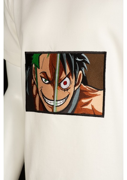 Erkek Bisiklet Yaka Beyaz Pamuklu Tişört One Piece Anime Nakışlı Işlemli T-Shirt