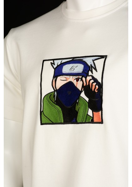 Beyaz Unisex Relaxed Fit Bisiklet Yaka Tişört Anime Full Nakışlı Naruto Kakashi Pamuklu Tshirt fiyatları