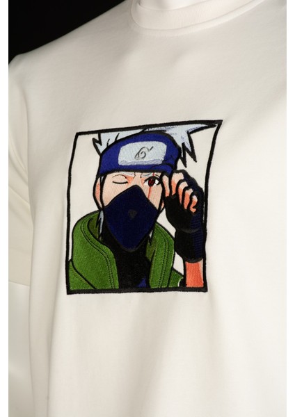 Beyaz Unisex Relaxed Fit Bisiklet Yaka Tişört Anime Full Nakışlı Naruto Kakashi Pamuklu Tshirt indirimleri