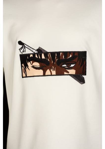 Unisex Beyaz Bisiklet Yaka Pamuklu Nakışlı Berserk Guts Anime Regular Tişört
