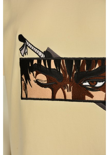 Unisex Bej Bisiklet Yaka Pamuklu Tshirt Nakışlı Berserk Guts Anime Regular Tişört