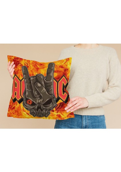 Metal Müzik Grubu Ac Dc Alevler ve El Desenli Kare Yastık Kılıfı
