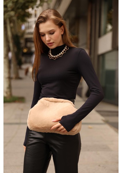 Kadın Sütlü Kahve Yumuşak Peluş Clutch Portföy Çanta