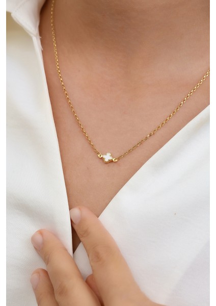 14 Ayar Altın Beyaz Yoncalı Kolye