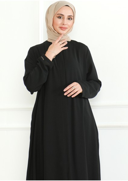 Nora Ferace Siyah