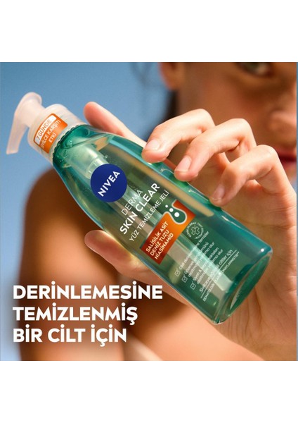 NIVEA Derma Skin Clear Niasinamid ve Salisilik Asit (BHA) İçeren Sivilce Karşıtı Yüz Temizleme Jeli 150ml, Karma ve Yağlı Ciltler