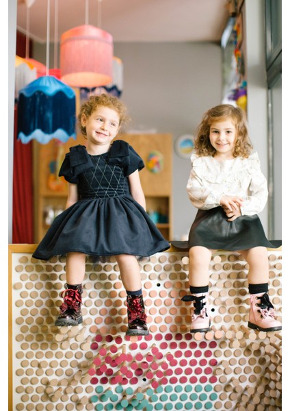 Jessica-Fiyonklu Pembe Rugan Kız Çocuk Postalı indirimleri