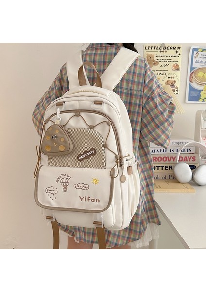 Ortaokul Öğrencileri Için Geniş Kapasiteli Sırt Çantaları (Yurt Dışından) fırsatları