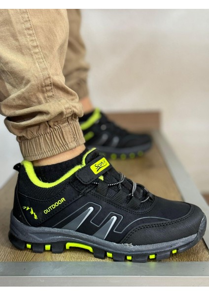 Bantlı Kısa Çocuk Spor Outdoor Ayakkabı-Siyah-Yeşil