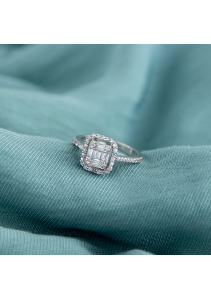 Kolları Taşlı 925 Ayar Gümüş Baget Yüzük