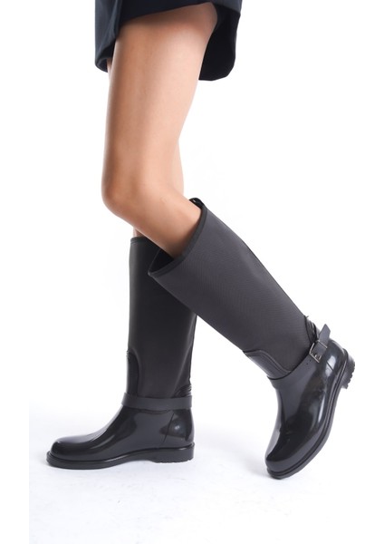 MBTB2035-S Kadın Siyah Yağmur Çizmesi Pvc Malzeme 2,5 cm Topuk