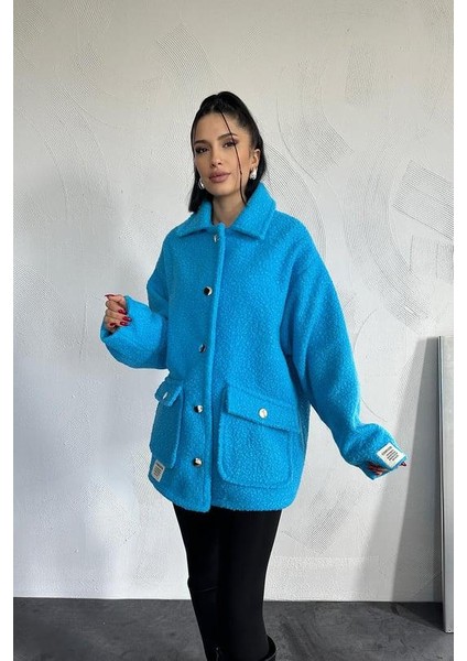 Kadın Cep Kapaklı Düğme Detaylı Yumoş Kumaş Astarlı Teddy Tarz Oversize Kaban Ceket