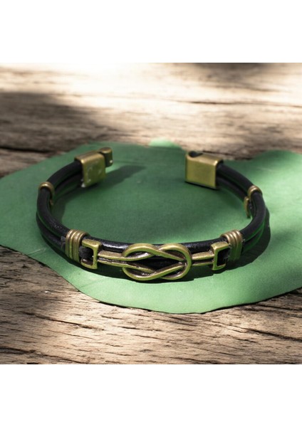 Denizci Düğümü Figürü ile Şıklık - Siyah Deri Bileklik - Metal Mıknatıs Kapama