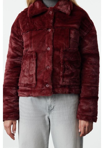 Kadın Moda Şık Bol Dik Yaka Standart Düz Astarlı Oversize Içi Kapitone Detaylı Peluş Mont