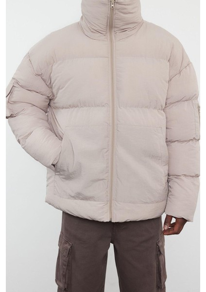 Moda Şık Relaxed Dik Yaka Standart Düz Astarlı Taslan Relaxed Fit Kışlık Şişme Mont