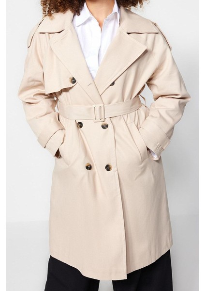 Kadın Büyük Beden Moda Şık Oversize Ceket Yaka Uzun Düz Astarlı Beli Kemerli Gabardin Trençkot fiyatları