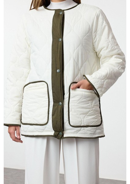 Kadın Moda Şık Oversize Bisiklet Yaka Midi Düz Astarlı Oversize Peluş Detaylı Kapitone Mont