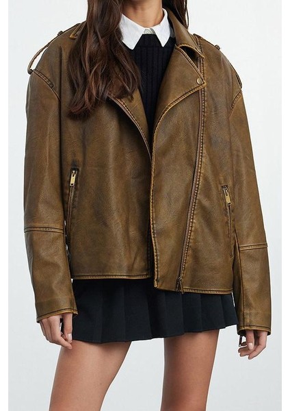 Kadın Moda Şık Oversize Ceket Yaka Standart Düz Astarlı Yıkama Efektli Suni Deri Biker Ceket Mont