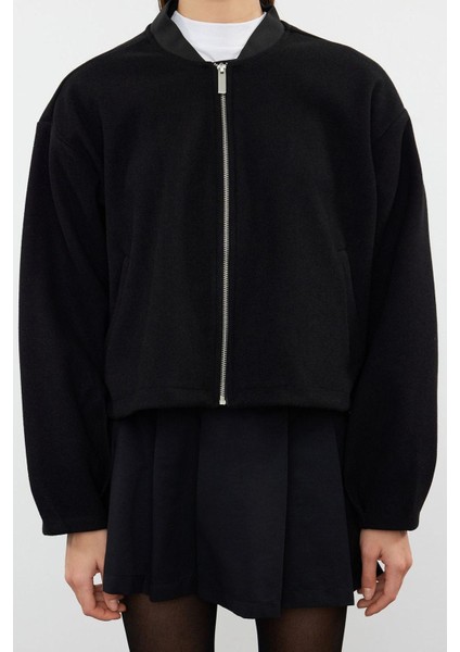 Kadın Moda Şık Oversize Hakim Yaka Standart Düz Astarlı Oversize Kaşe Bomber Ceket Mont fırsatları