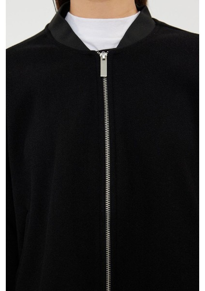 Kadın Moda Şık Oversize Hakim Yaka Standart Düz Astarlı Oversize Kaşe Bomber Ceket Mont indirimleri