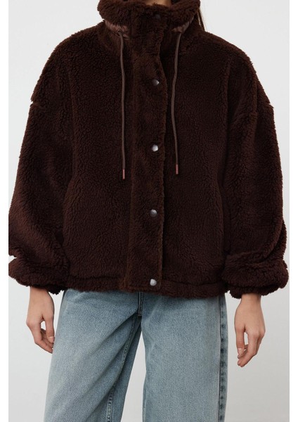 Kadın Moda Şık Oversize Dik Yaka Standart Düz Astarlı Oversize Peluş Mont