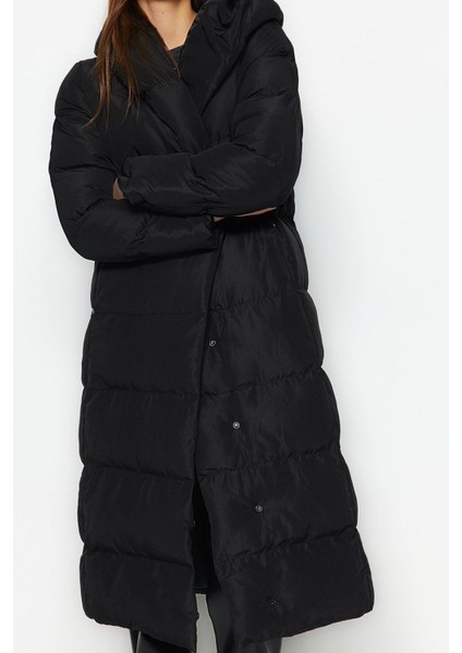 Kadın Moda Regular Kapüşonlu Yaka Uzun Astarlı Yandan Çıtçıtlı Su Itici Kışlık Kapitone Şişme Mont fiyatları