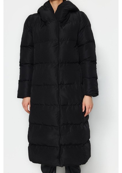 Kadın Moda Regular Kapüşonlu Yaka Uzun Astarlı Yandan Çıtçıtlı Su Itici Kışlık Kapitone Şişme Mont fırsatları