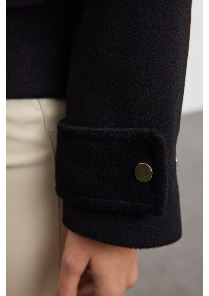 Kadın Moda Şık Oversize Gömlek Yaka Standart Düz Astarlı Oversize Kaşe Ince Ceket Mont fırsatları