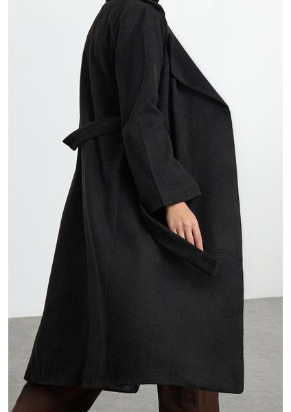 Tasarım Düz Astarlı Yaka Uzun Regular Ceket Kadın Kuşaklı Yünlü Uzun Pardösü Formlu Astarlı Kaban modelleri