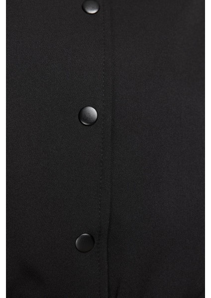 Tasarım Düz Astarlı Yaka Crop Bol Hakim Kadın Oversize Crop Ince Bomber Mont indirimleri