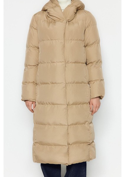 Düz Astarlı Yaka Uzun Regular Kapüşonlu Kadın Yandan Çıtçıtlı Su Itici Kışlık Kapitone Şişme Mont fırsatları